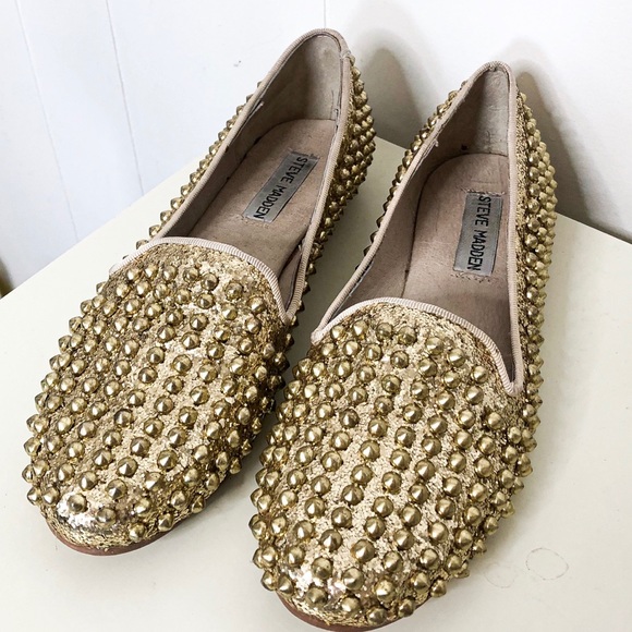 Steve Madden Shoes - Steve Madden Studlyy Gold Flats size 7M